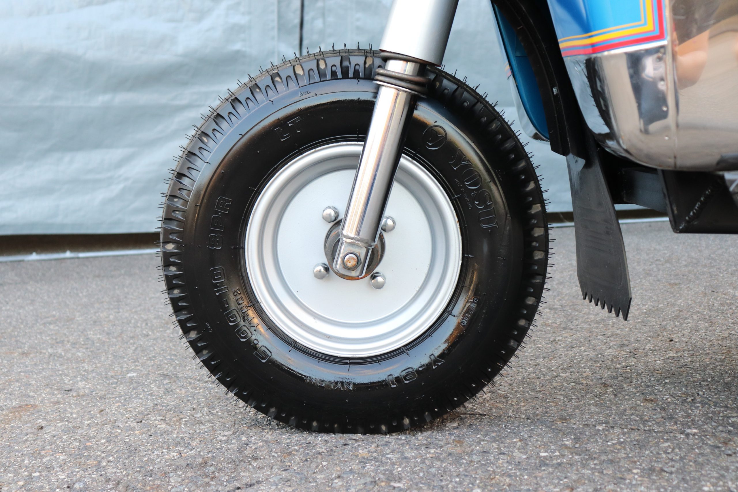 トゥクトゥク　ET4