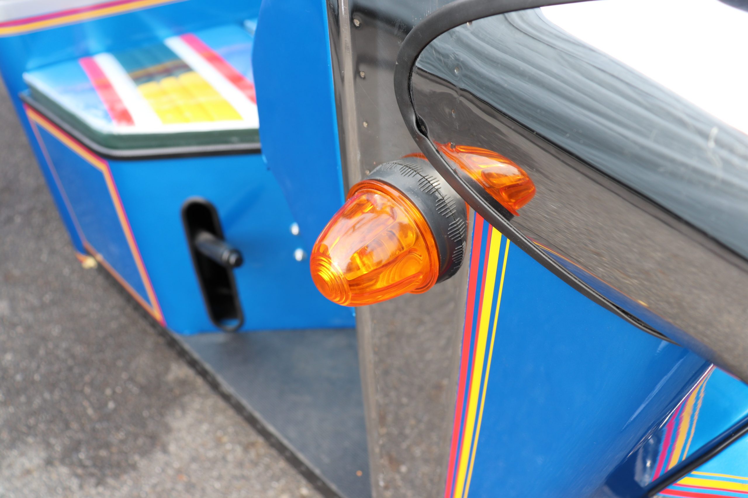 トゥクトゥク　ET9F