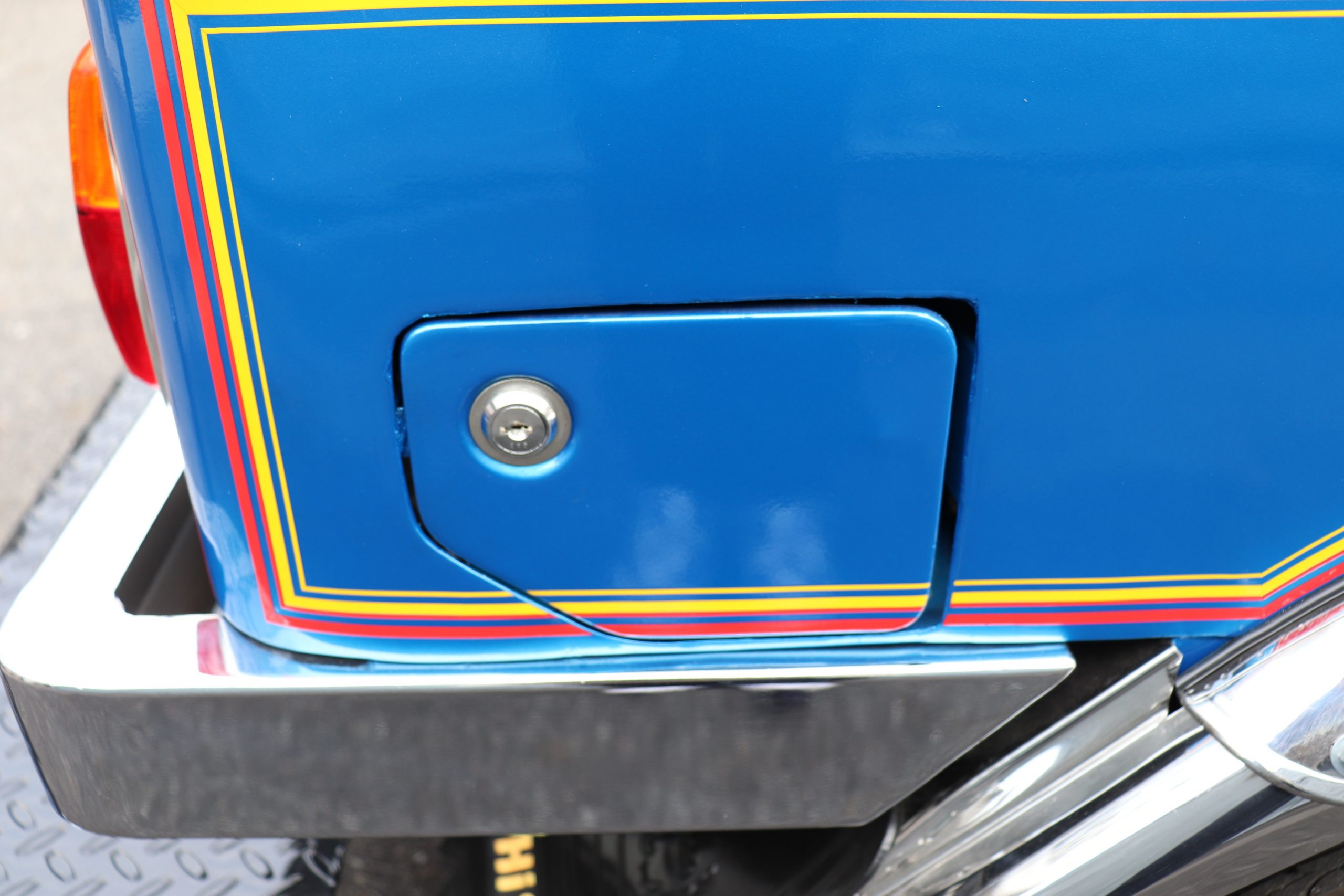 トゥクトゥク　ET9F