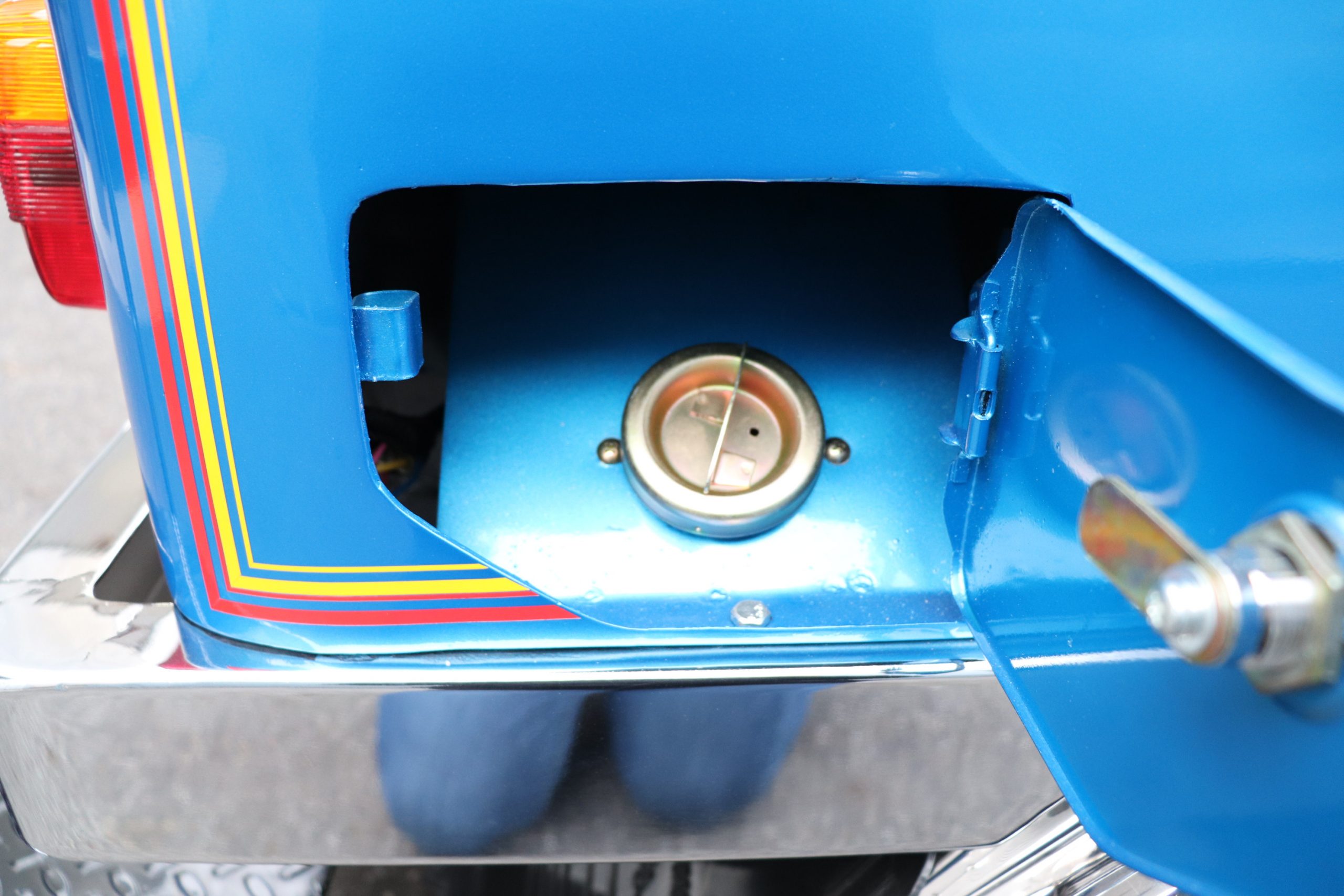 トゥクトゥク　ET7F