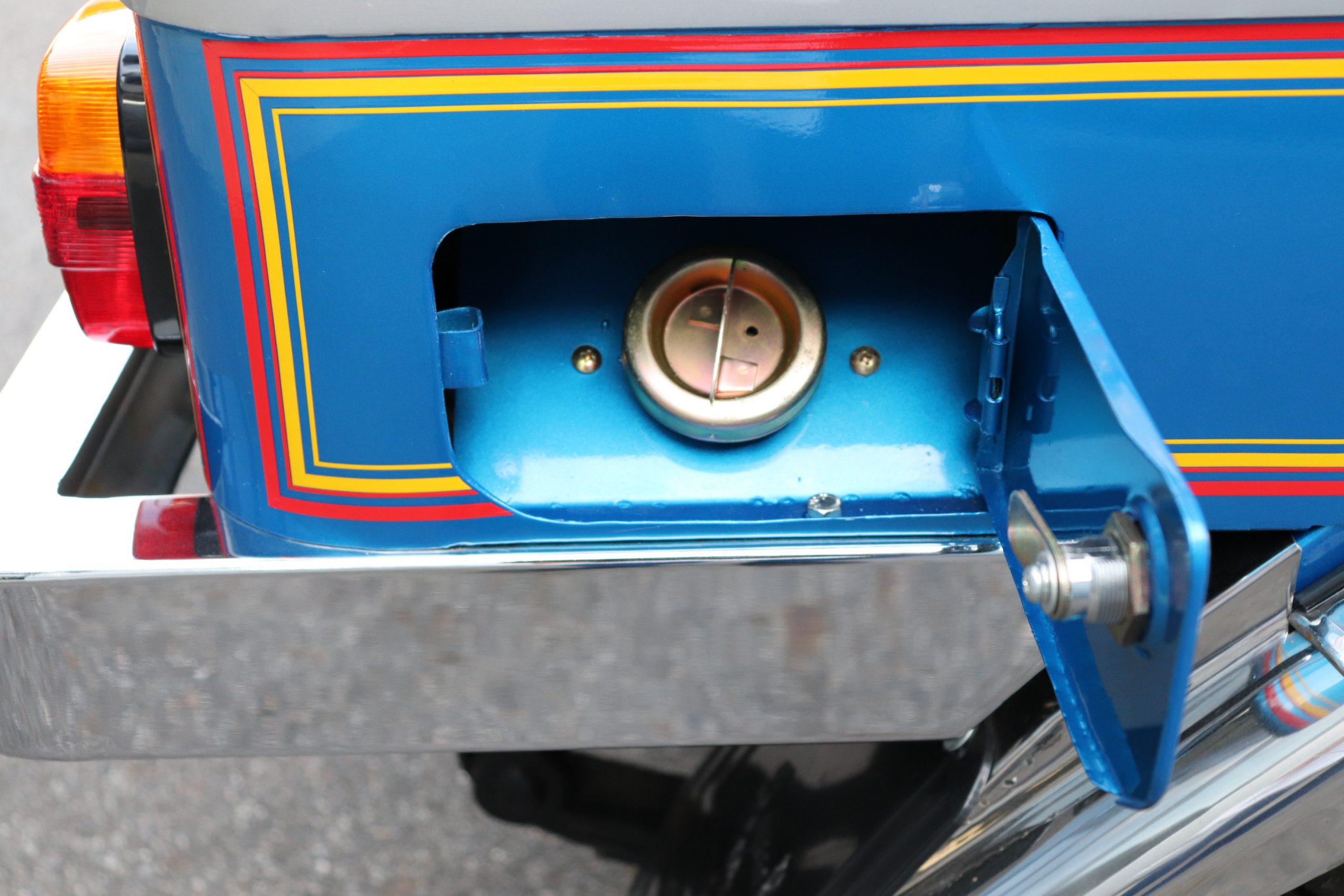 トゥクトゥク　ET4