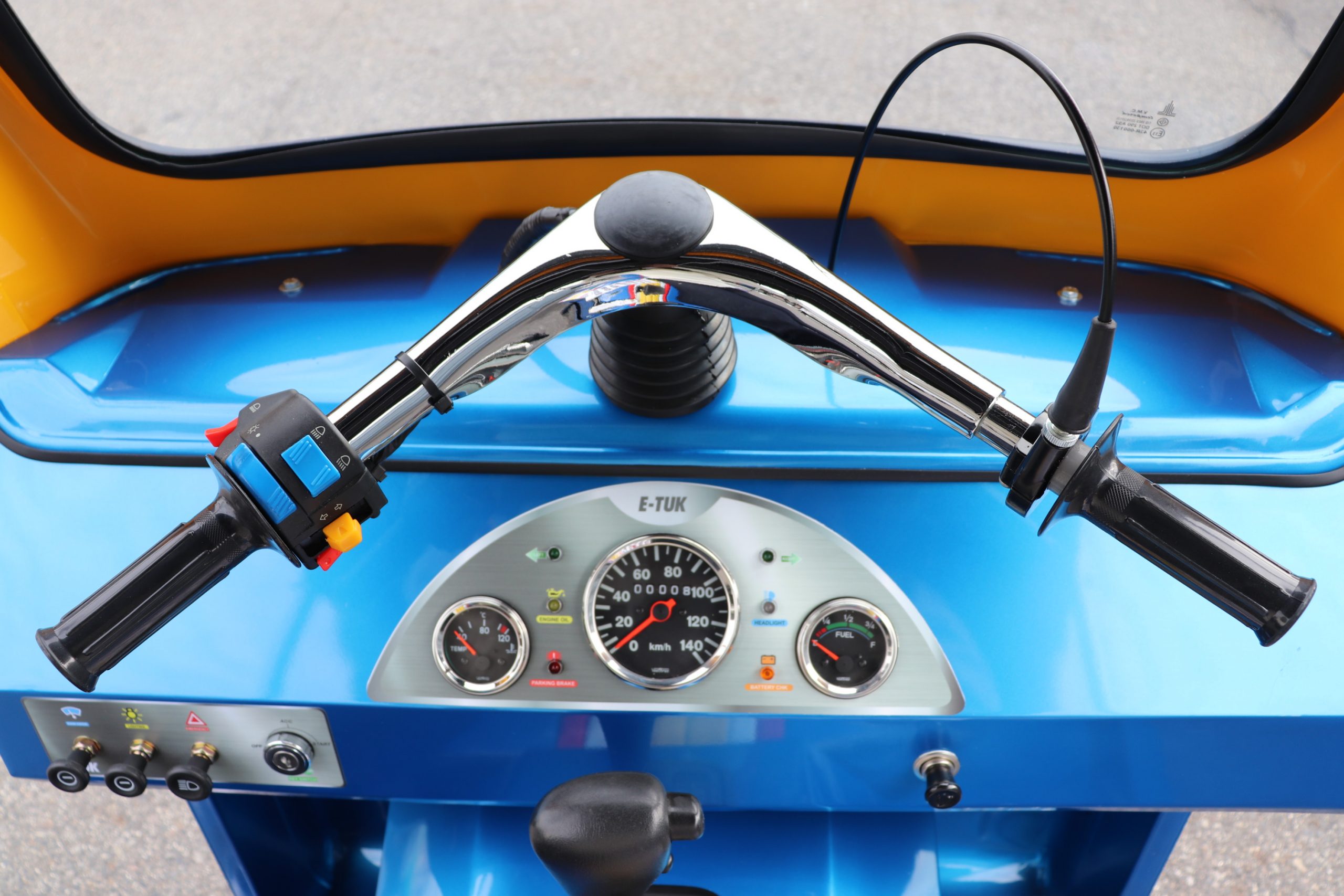 トゥクトゥク　ET9F