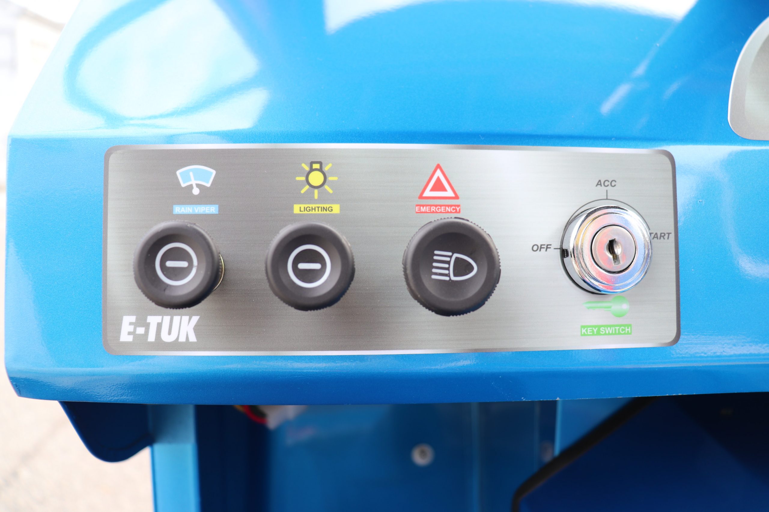 トゥクトゥク　ET9F