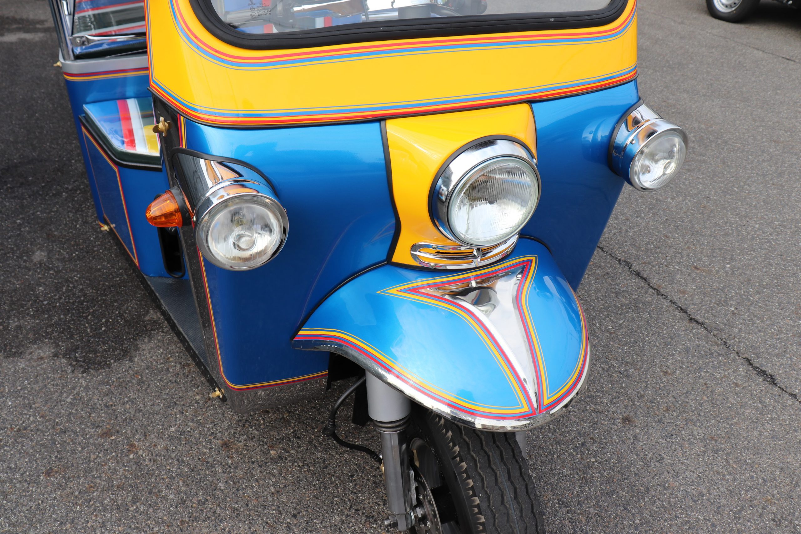 トゥクトゥク　ET9F