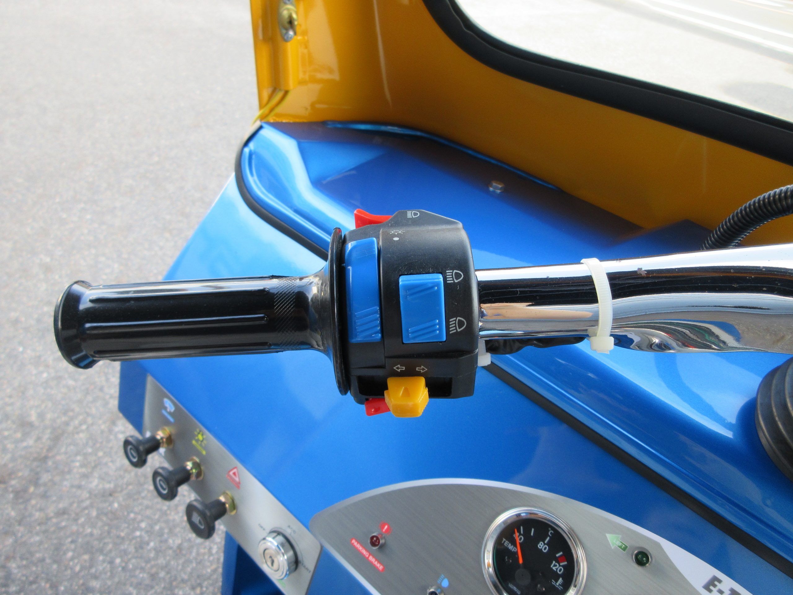 トゥクトゥク　ETM