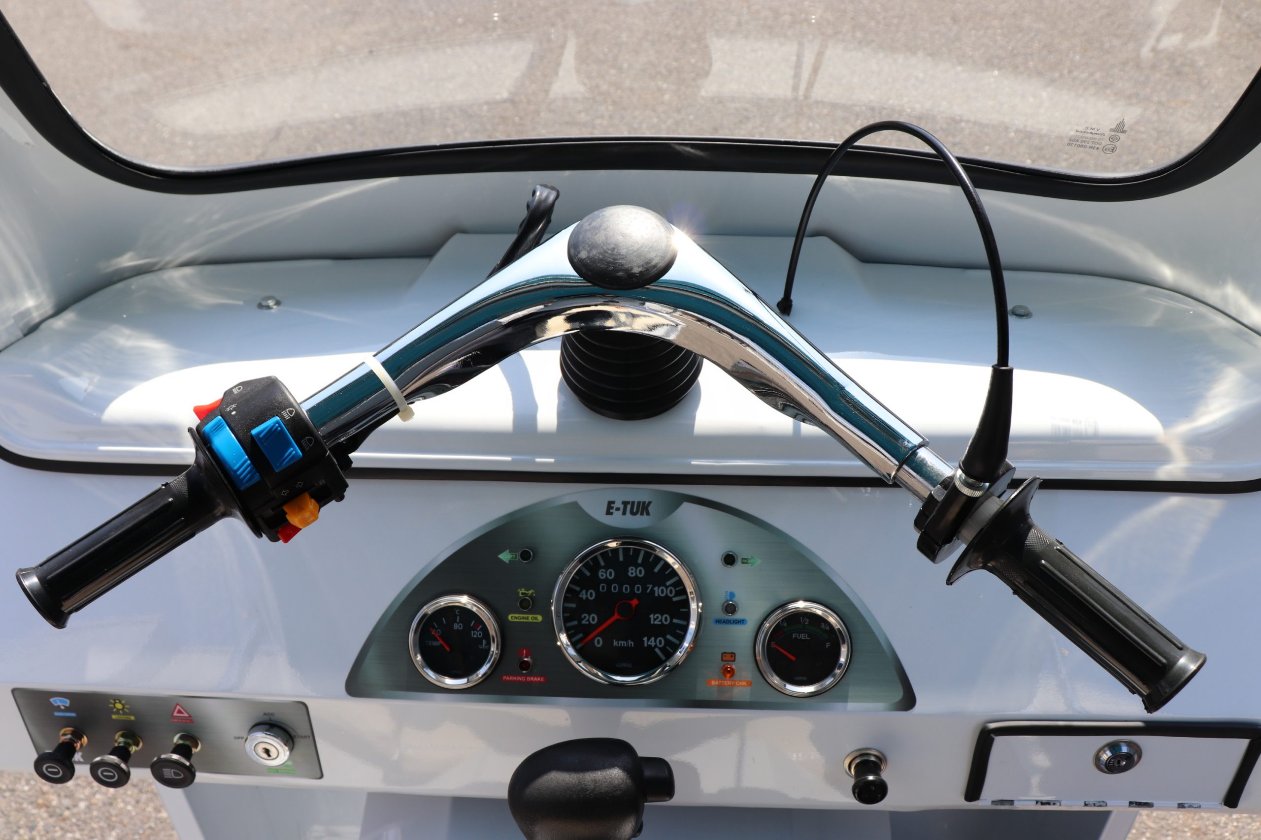 トゥクトゥク　ET10