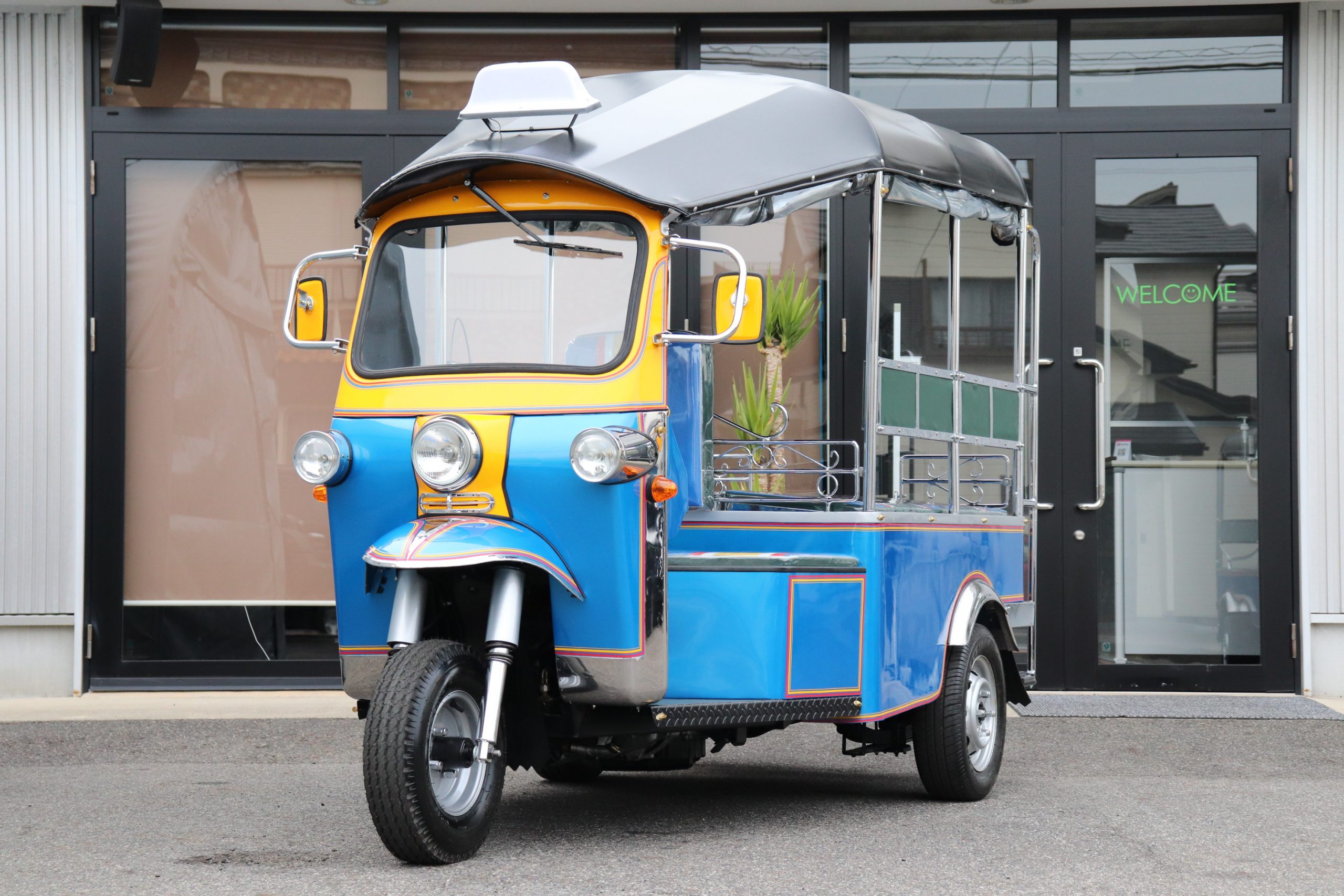 TUKTUK（トゥクトゥク）輸入元・販売・中古は全国対応の大阪府大阪市浪速区E-TUKへ｜小浦石油株式会社