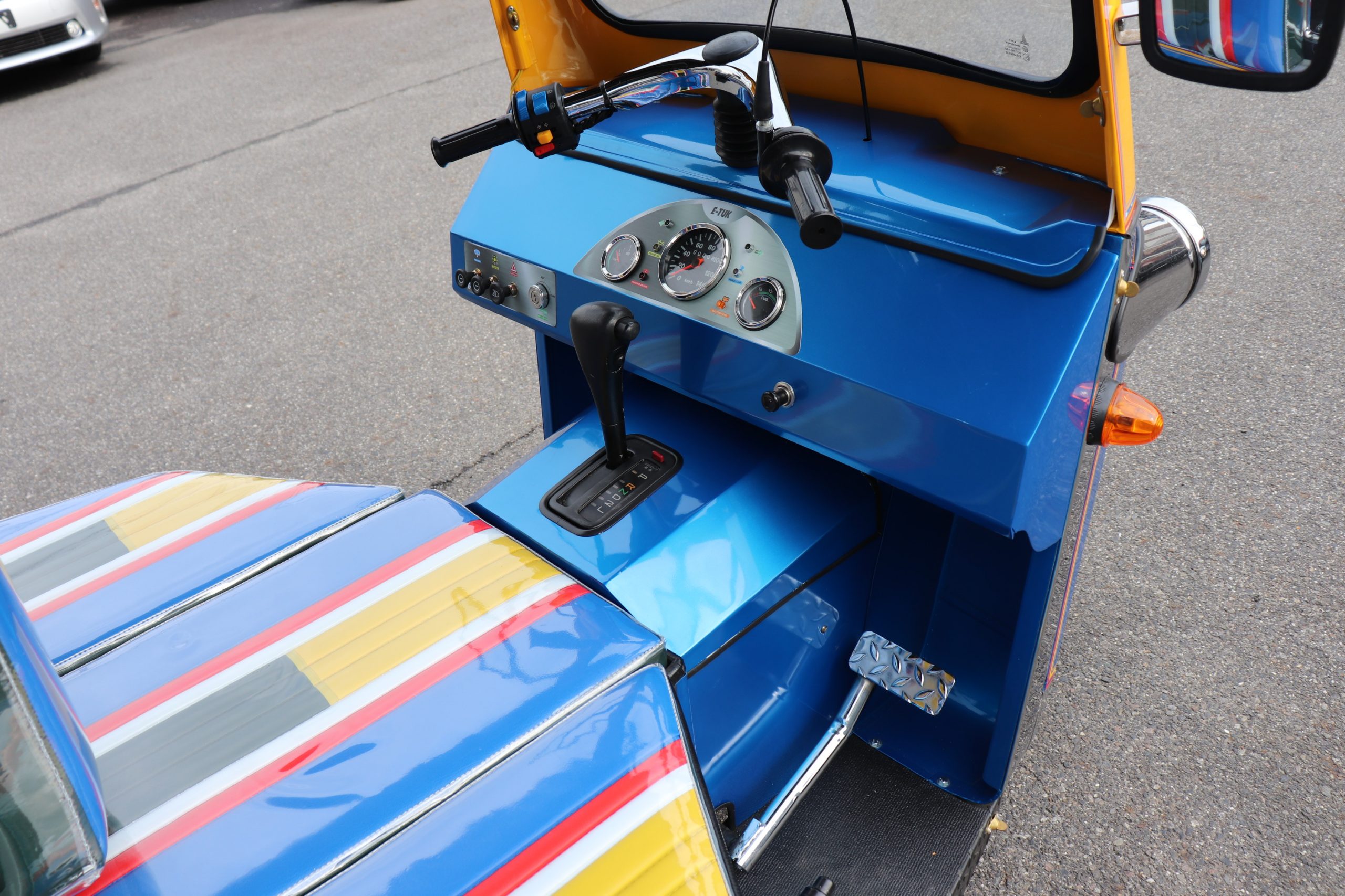 ET9F｜E-TUK ～TUKTUK（トゥクトゥク）輸入元・販売・中古 全国対応 大阪府大阪市浪速区～